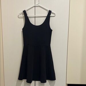 Elegant Black Sleeveless Dress